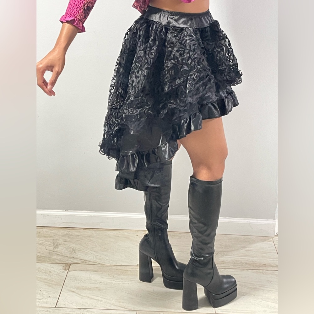 Black statement skirt